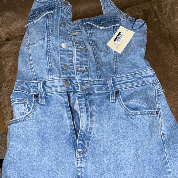 COPY - Universal Thread denim midi dress - Picture 3 of 4